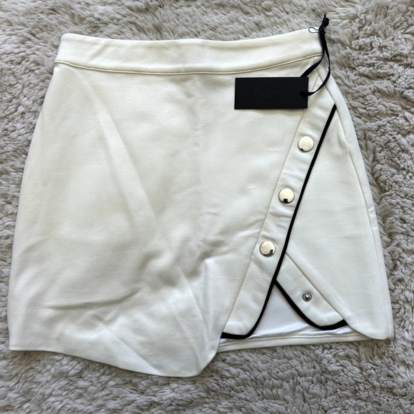 *NWT* h:ours Milla Skirt in Ivory With Buttons and Slit Womens Size Small - Picture 4 of 9